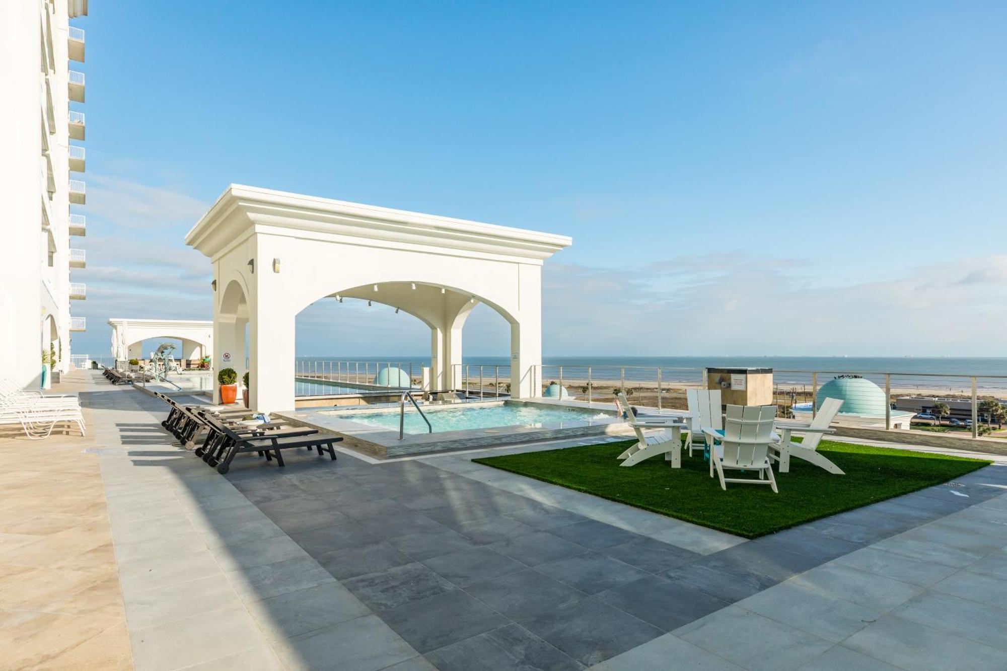 Emerald By The Sea Retreat Galveston Bagian luar foto