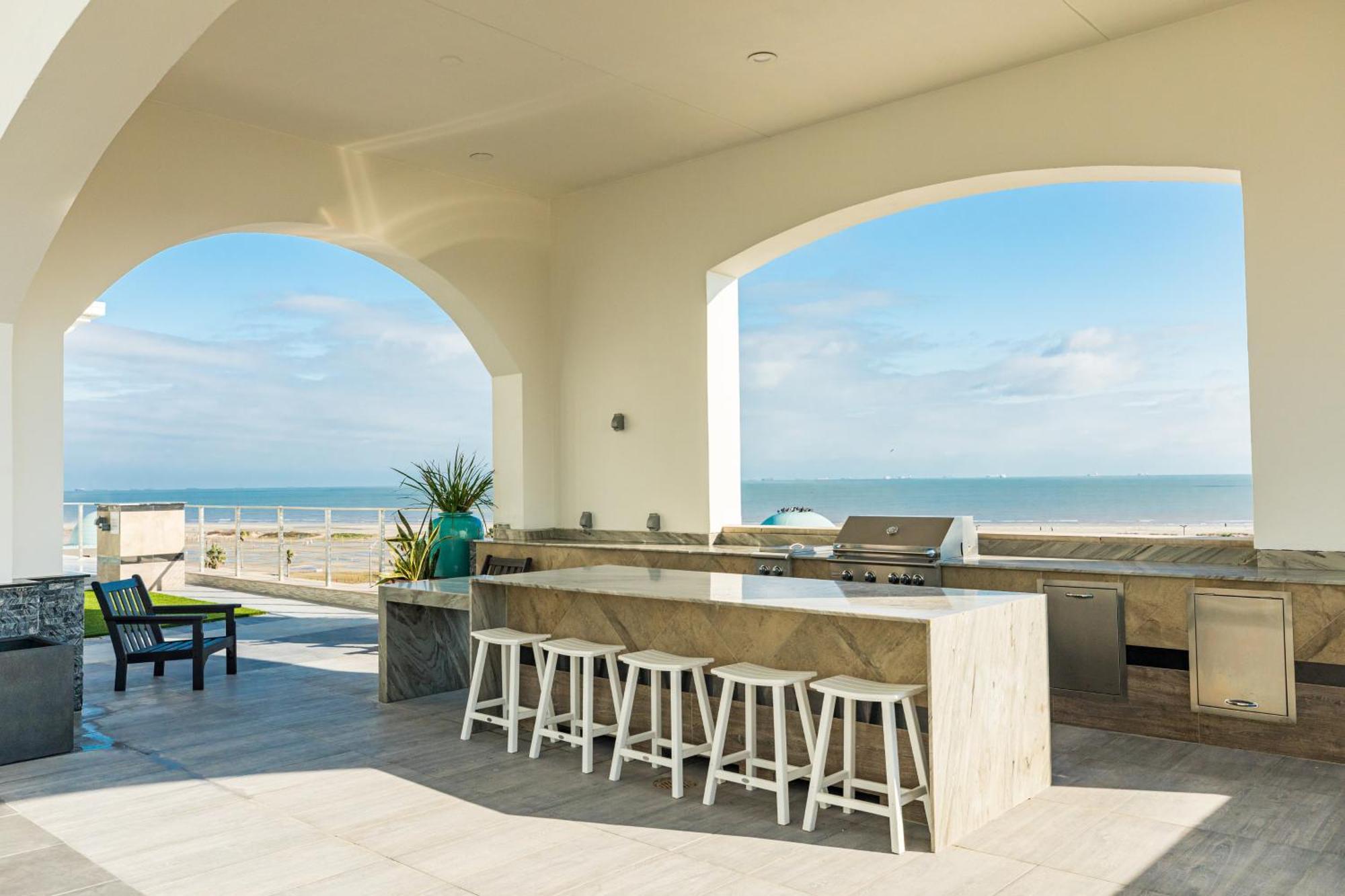 Emerald By The Sea Retreat Galveston Bagian luar foto