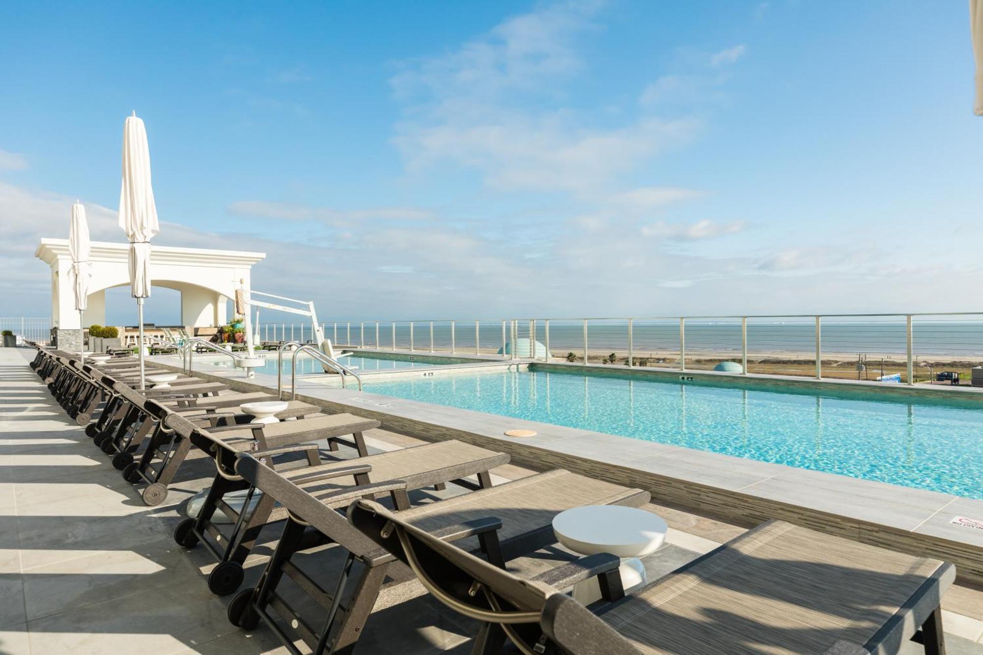 Emerald By The Sea Retreat Galveston Bagian luar foto