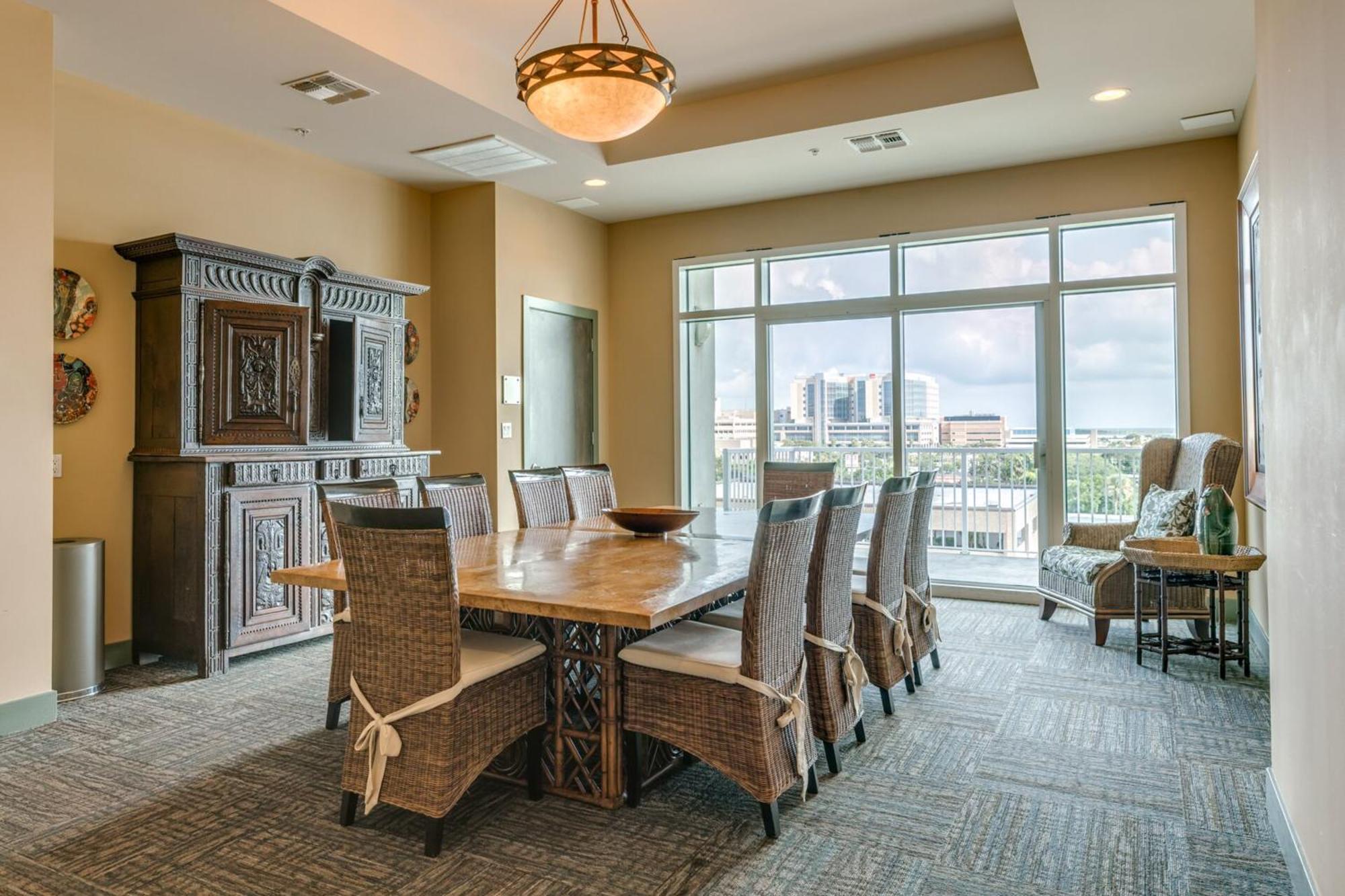 Emerald By The Sea Retreat Galveston Ruang foto