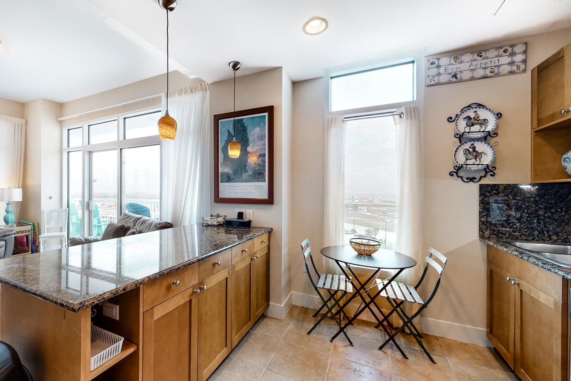 Emerald By The Sea Retreat Galveston Ruang foto